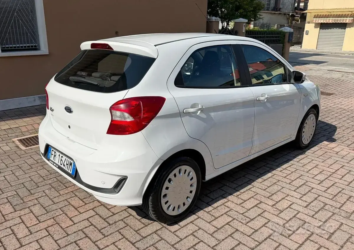 Usata Ford Ka Plus 71 CV (52 kW) 2018 Bianco Utilitaria