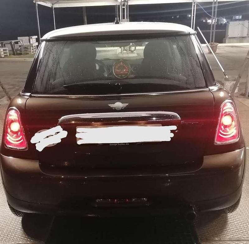Usata Mini Cooper 116 CV (85 kW) 2011 Marrone Utilitaria