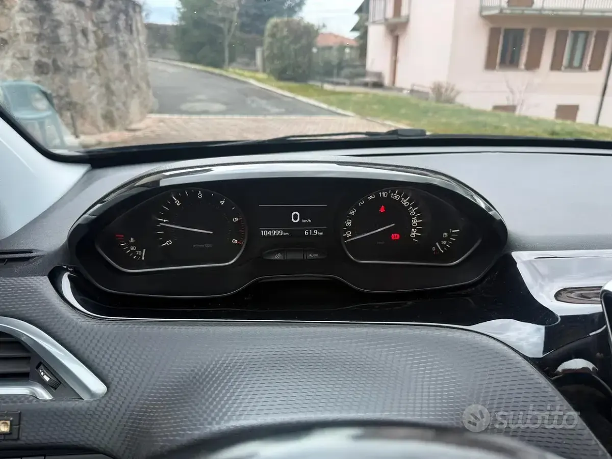 Gebraucht Peugeot 208 2017 Blau Kleinwagen