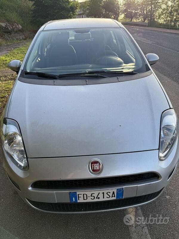 Usata 2016 Fiat Punto Due volumi | 5000 € (Super prezzo) - Immagine 1/4