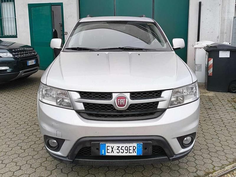 Usata Fiat Freemont Cross 140 CV (102 kW) 2015 Argento SUV