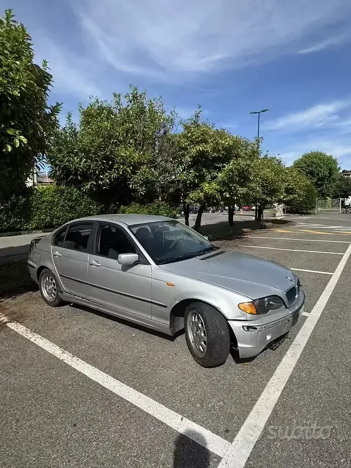 Usata BMW 318 143 CV (105 kW) 2005 Grigio Berlina