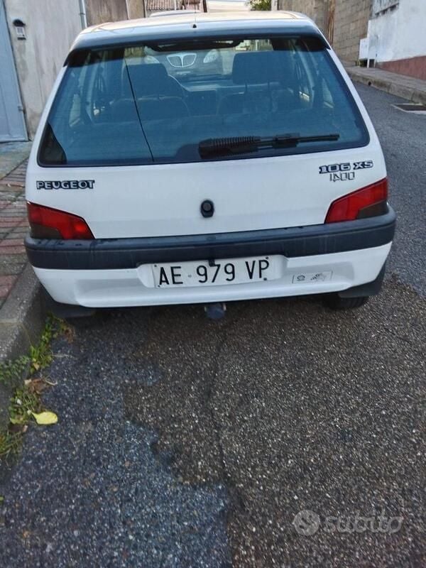 Usata Peugeot 106 75 CV (55 kW) 1994 Bianco Utilitaria