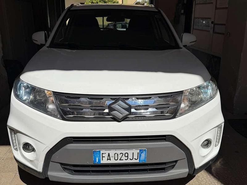 Usata Suzuki Vitara 120 CV (88 kW) 2015 Bianco SUV