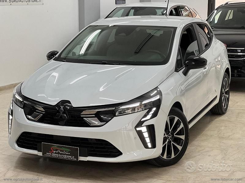 Bianco Usata 2024 Renault Clio V Techno Tre volumi | 15.500 € (Buon prezzo) - Immagine 1/4