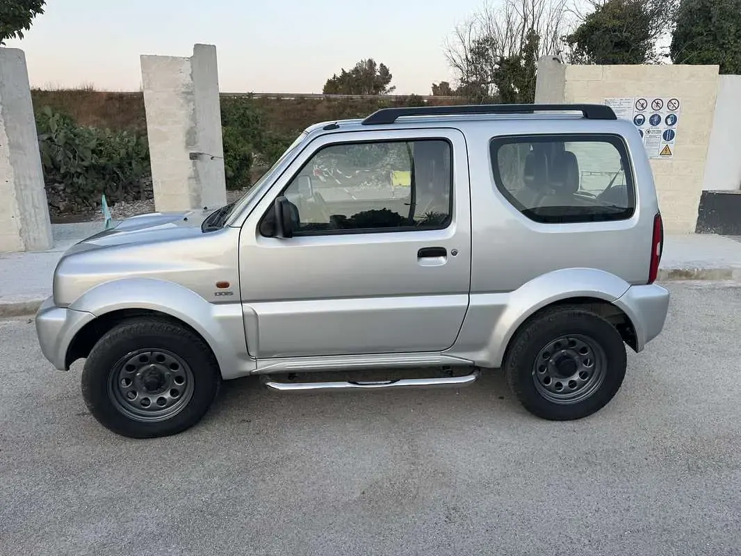 Usata Suzuki Jimny 65 CV (47 kW) 2005 SUV