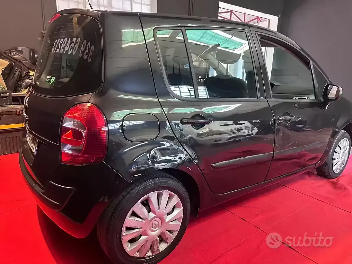 Usata Renault Modus 75 CV (55 kW) 2012 Nero Monovolume