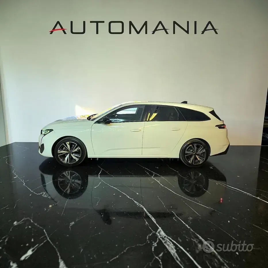 Usata Peugeot 308 SW Allure 131 CV (96 kW) 2022 Bianco Station wagon