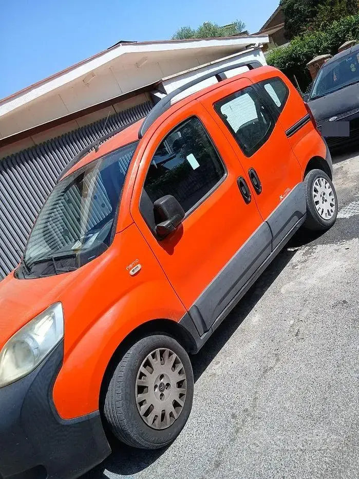 Usata Citroën Nemo 68 CV (50 kW) 2010 Arancione Monovolume