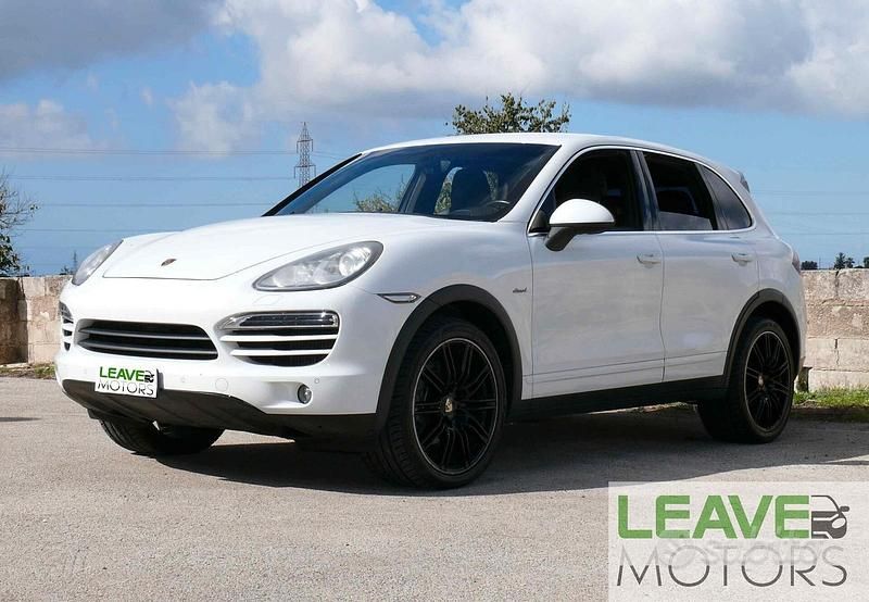 Usata Porsche Cayenne 245 CV (180 kW) 2012 Bianco SUV