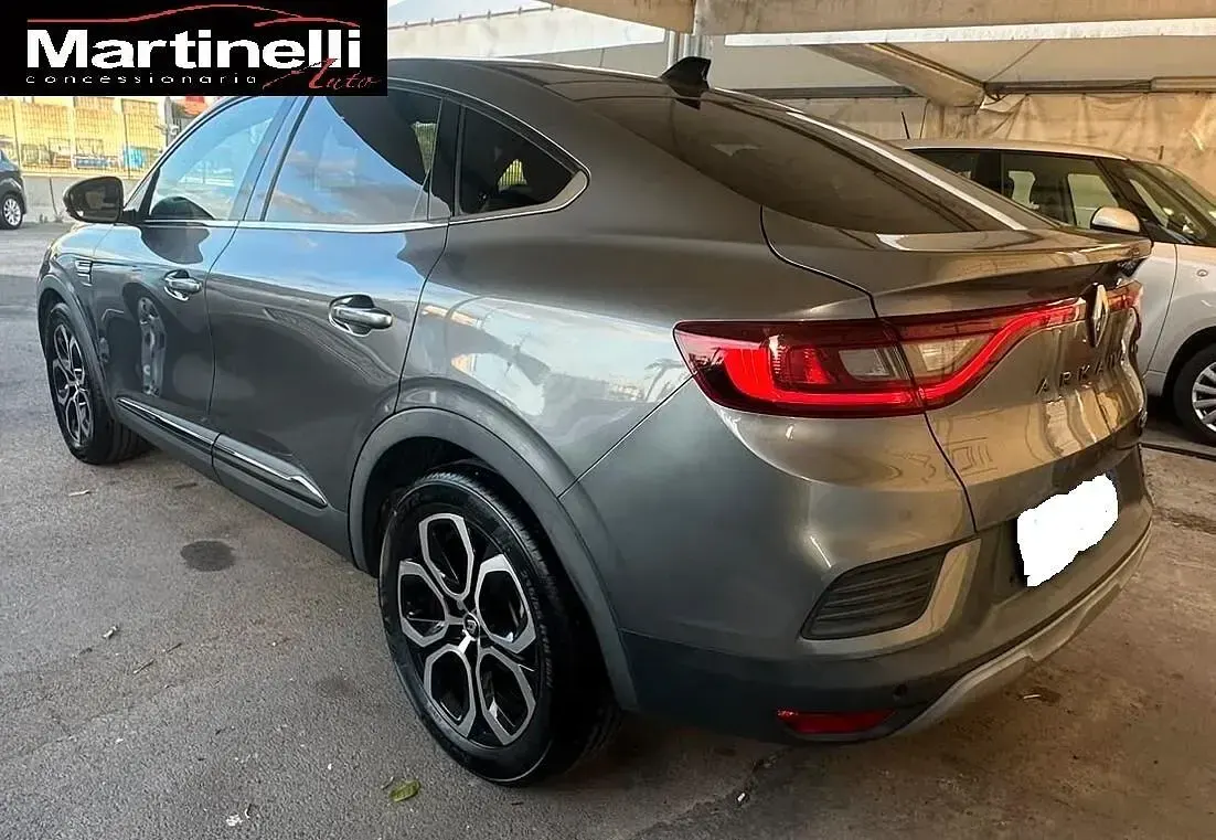Usata Renault Arkana Techno 140 CV (102 kW) 2022 Grigio SUV