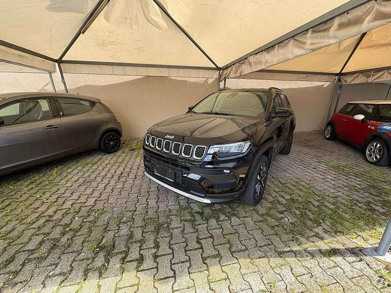 Usata Jeep Compass Limited 131 CV (96 kW) 2022 Nero SUV