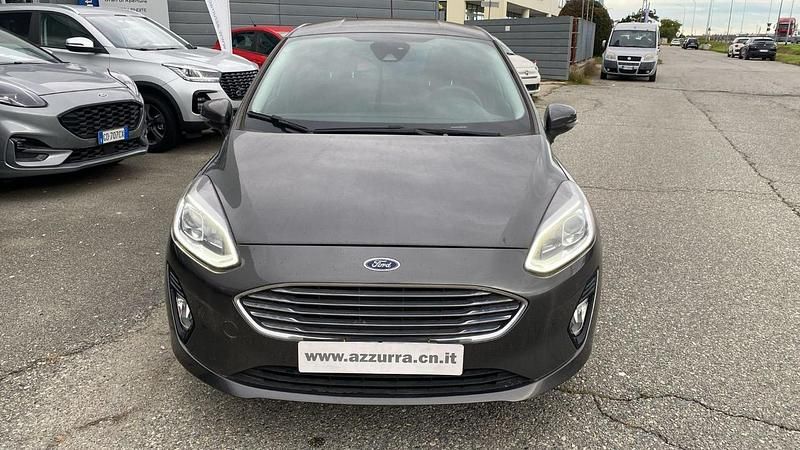 Usata Ford Fiesta Titanium 86 CV (63 kW) 2019 Grigio Utilitaria
