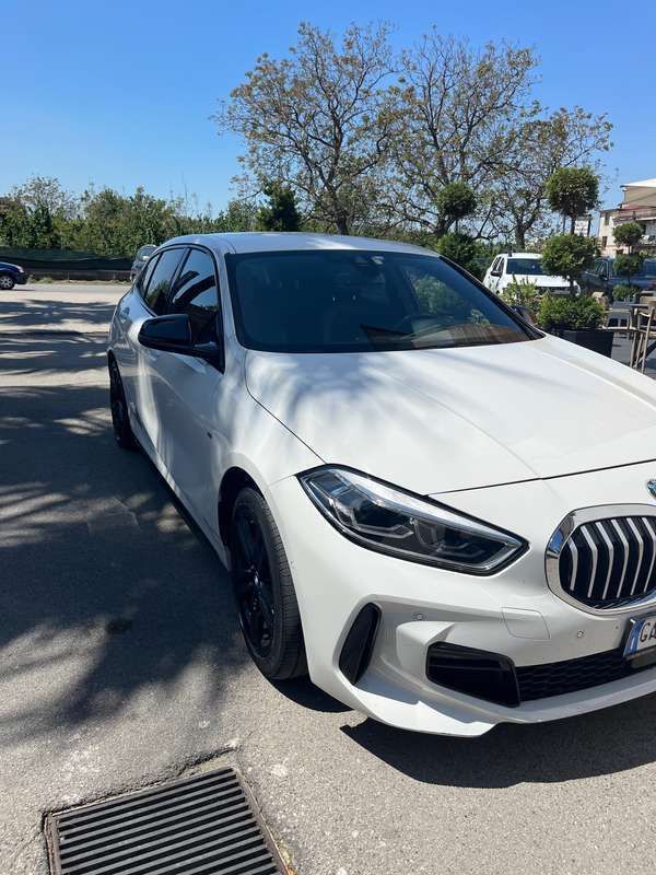 Bianco Usata 2020 BMW 116 M Sport Due volumi | 19.000 € (Super prezzo) - Immagine 1/4