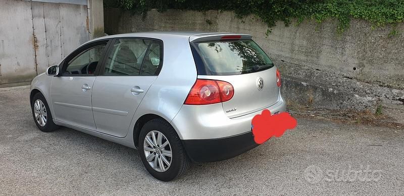 Usata VW Golf IV 105 CV (77 kW) 2003 Grigio Berlina