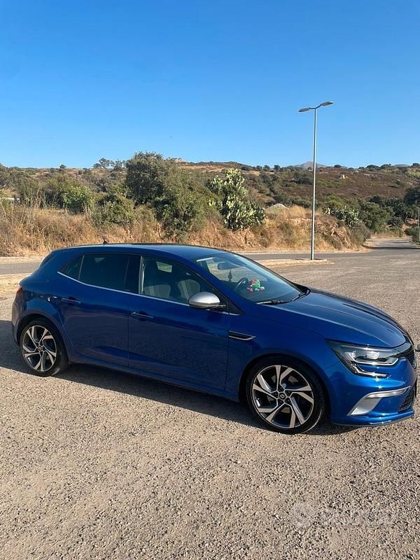 Usata Renault Mégane IV GT 165 CV (121 kW) 2017 Berlina