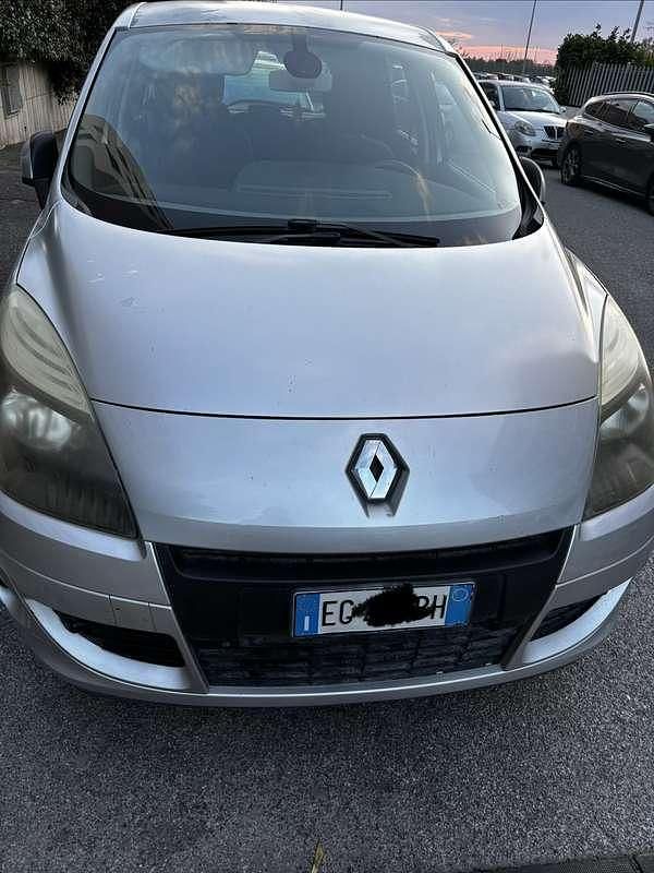 Usata Renault Scénic III Dynamique 110 CV (80 kW) 2010 Monovolume