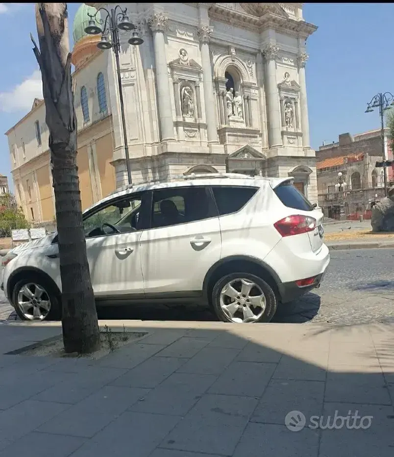 Usata Ford Kuga 136 CV (100 kW) 2008 Bianco SUV