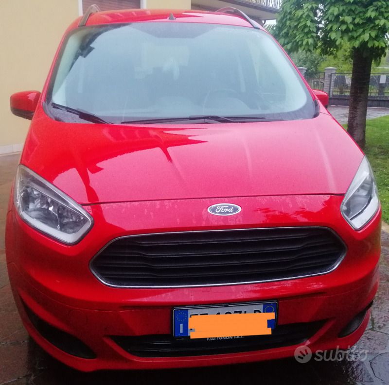 Usata Ford Tourneo Courier 101 CV (74 kW) 2016 Rosso Monovolume
