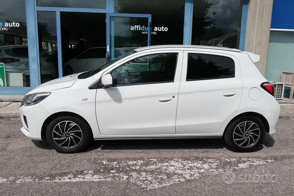 Usata Mitsubishi Space Star Intense 71 CV (52 kW) 2022 Bianco Utilitaria