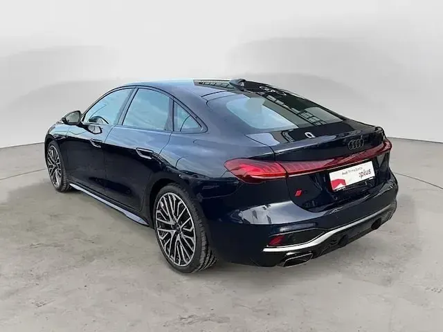 Usata Audi A5 Edition .1 204 CV (150 kW) 2024 Blu/azzurro Berlina