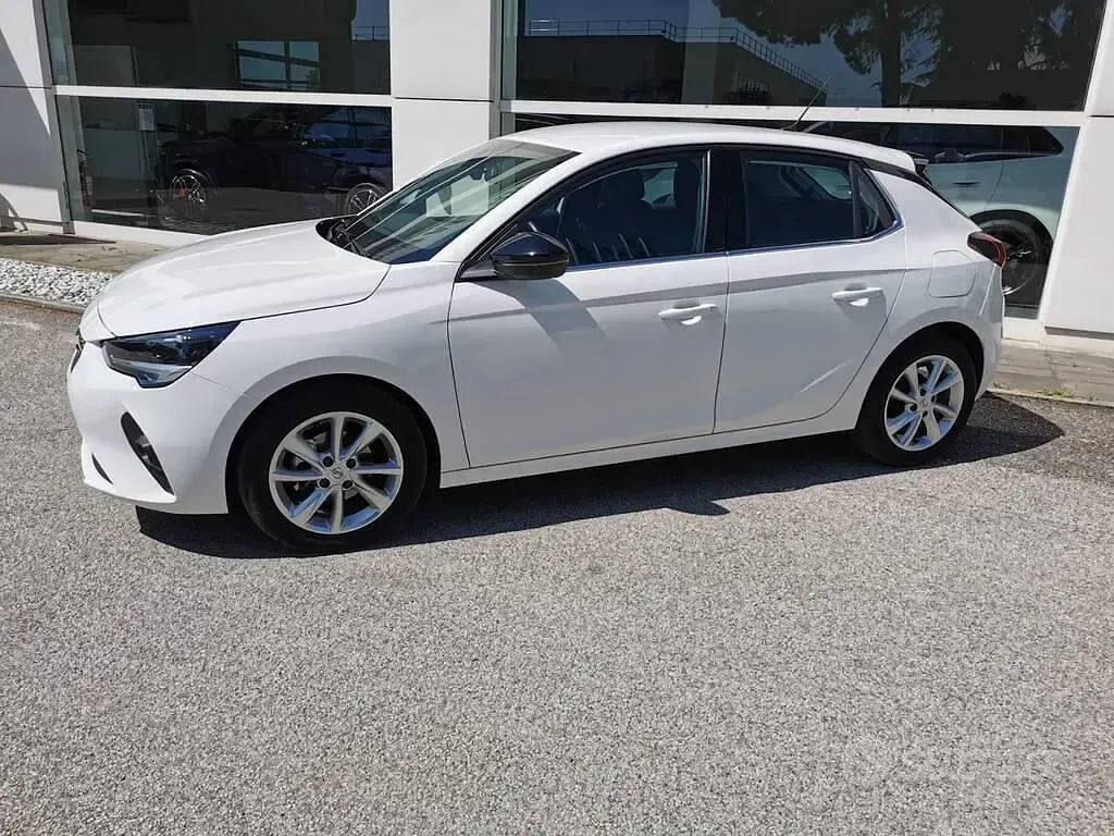Usata Opel Corsa Elegance 75 CV (55 kW) 2022 Other Utilitaria