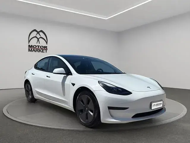 Usata Tesla Model 3 Standard Range 88 kW (120 CV) 2023 Bianco Berlina