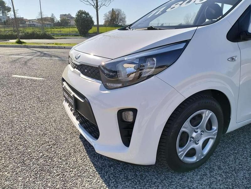 Usata Kia Picanto Urban 65 CV (47 kW) 2021 Bianco Utilitaria