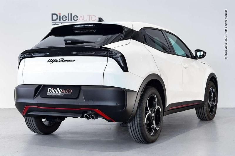 Nouvelle Alfa Romeo Junior Edizione Speciale 145 ch (106 kW) 2025 Blanc SUV