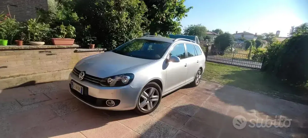 Usata VW Golf VI 105 CV (77 kW) 2010 Grigio Utilitaria