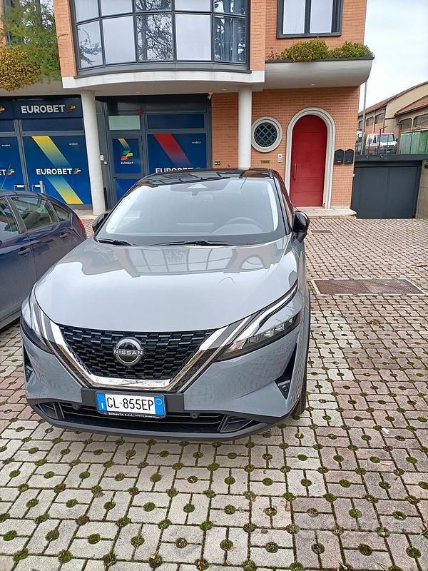 Usado Nissan Qashqai 158 HP (116 kW) 2023 Cinzento SUV