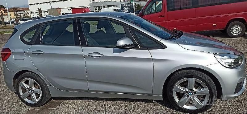 Grigio Usata 2015 BMW 216 Active Tourer Advantage Monovolume | 11.000 € (Ottimo prezzo) - Immagine 1/4