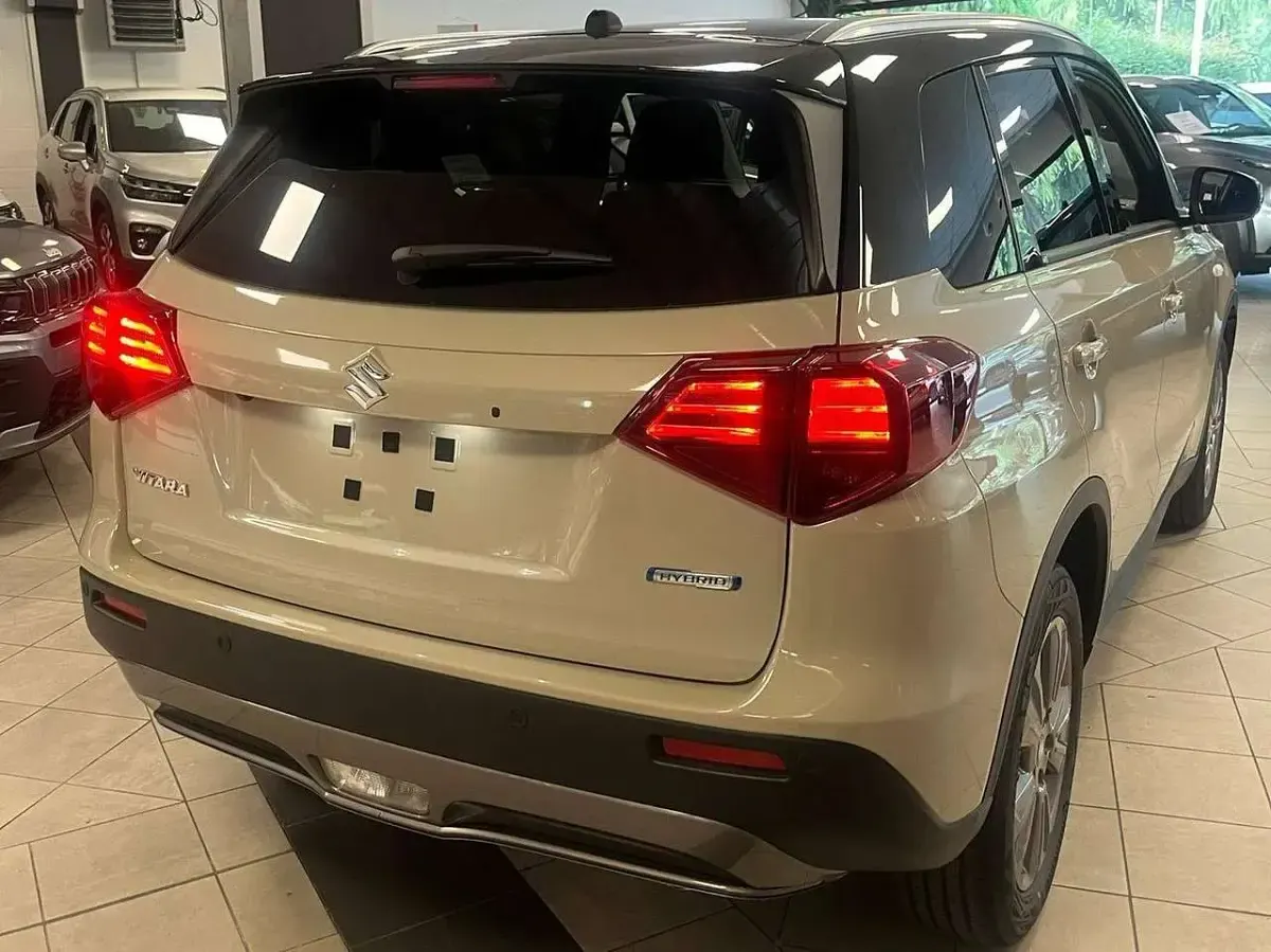 Nuova Suzuki Vitara Cool 110 CV (80 kW) 2026 Avorio SUV