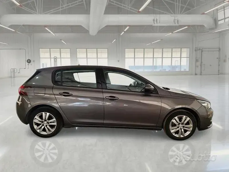 Usata Peugeot 308 Active 131 CV (96 kW) 2021 Grigio Berlina