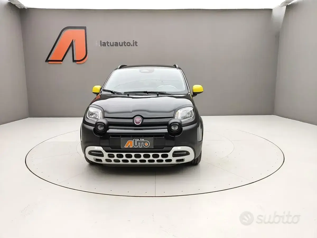 Usata Fiat Panda Cross 69 CV (50 kW) 2025 Nero Utilitaria