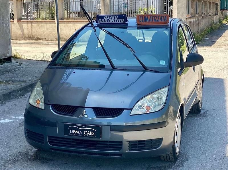 Usata Mitsubishi Colt 75 CV (55 kW) 2006 Grigio Utilitaria