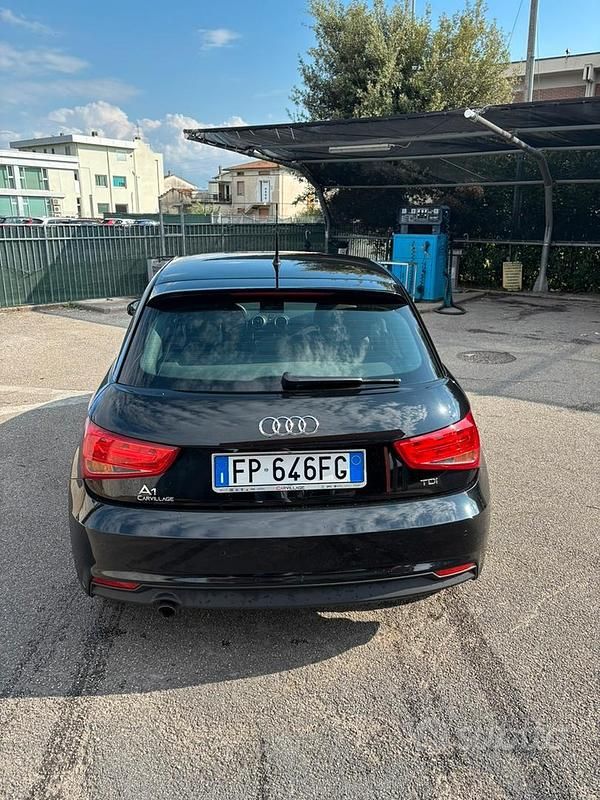 Usata Audi A1 90 CV (66 kW) 2018 Nero Utilitaria