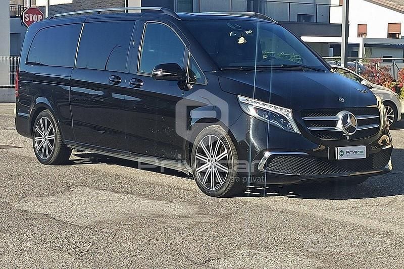 Usata Mercedes V300 Premium 239 CV (175 kW) 2021 Nero Monovolume