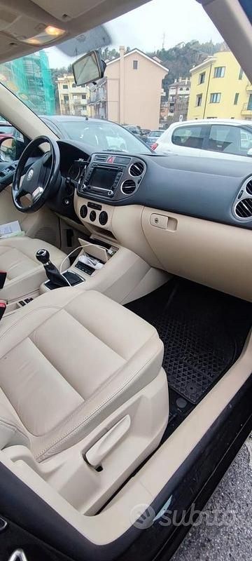 Usata VW Tiguan Sport 140 CV (102 kW) 2008 Nero SUV