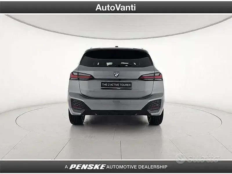 Nuova BMW 218 Active Tourer Comfort Edition 150 CV (110 kW) 2026 Grigio Monovolume