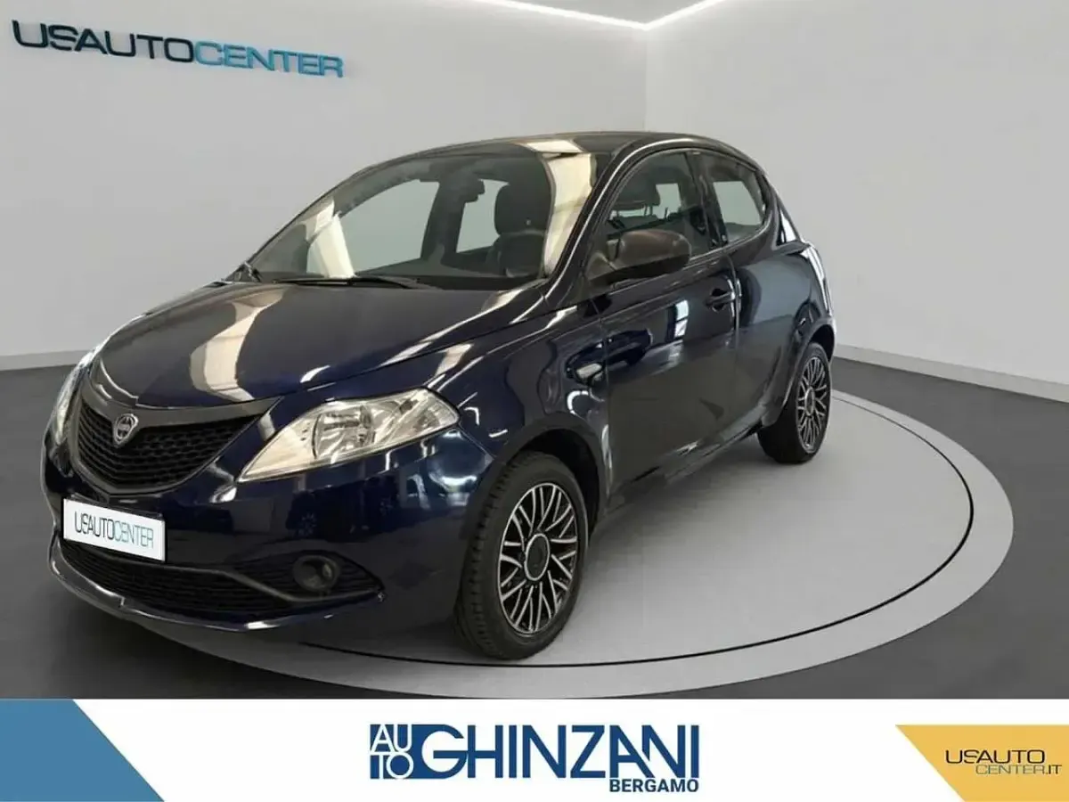 Usata Lancia Ypsilon Platinum 69 CV (50 kW) 2020 Utilitaria