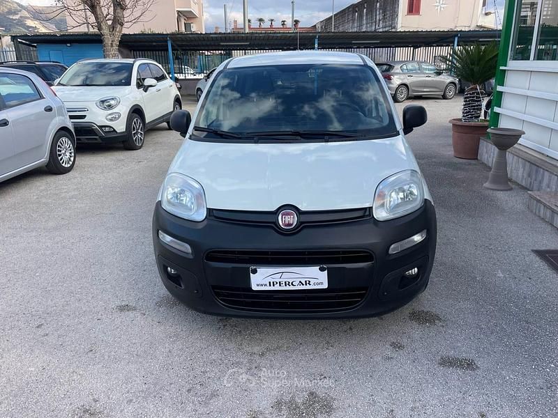 Usata Fiat Panda Pop 71 CV (52 kW) 2021 Bianco Furgone