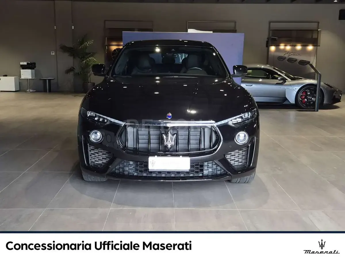 Usata Maserati Levante 275 CV (202 kW) 2019 Nero SUV