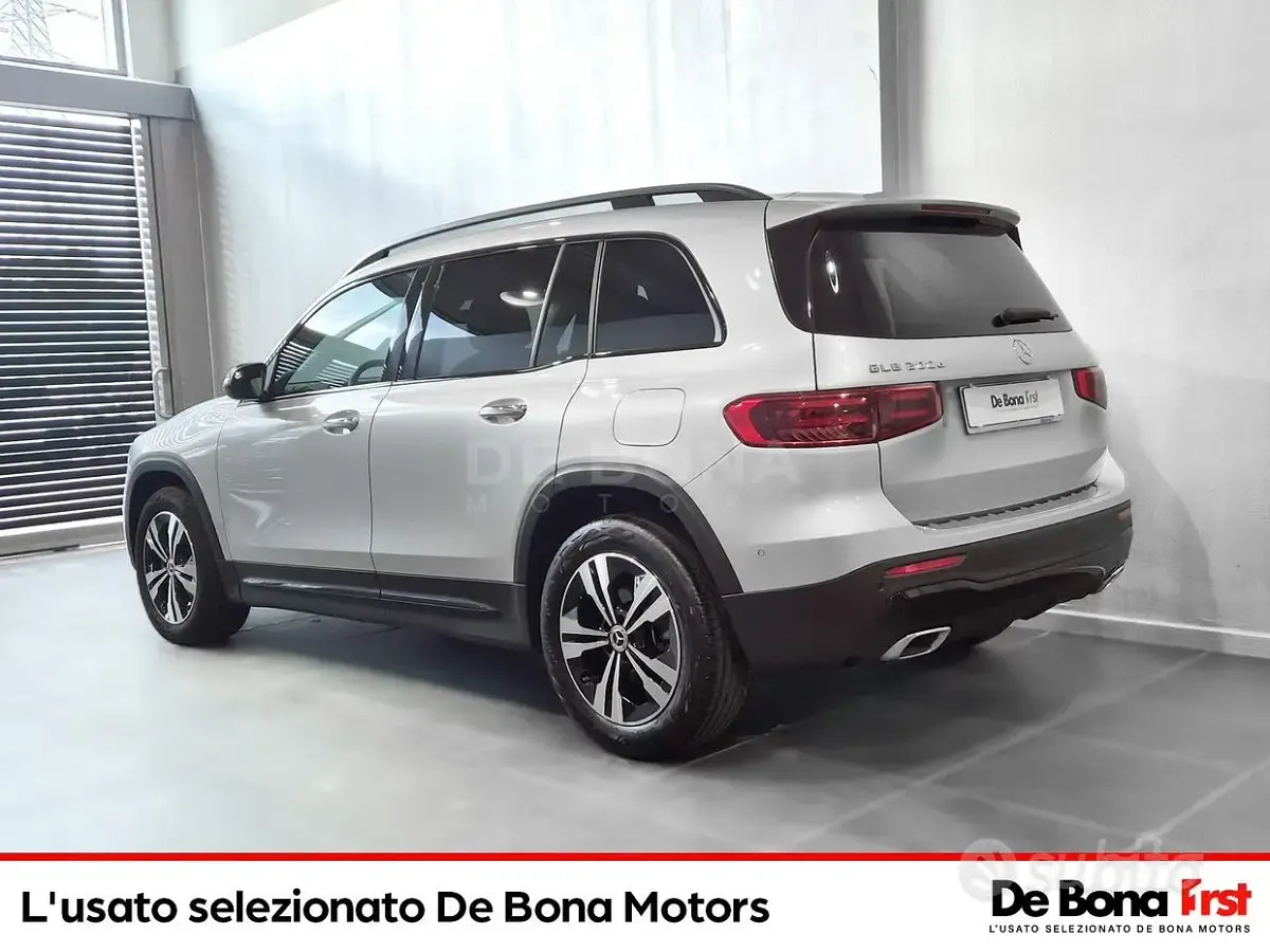 Gebraucht Mercedes GLB200 Advanced Plus 150 PS (110 kW) 2024 Grau SUV