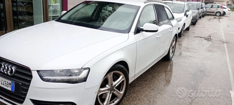 Usata Audi A4 143 CV (105 kW) 2013 Bianco Station wagon