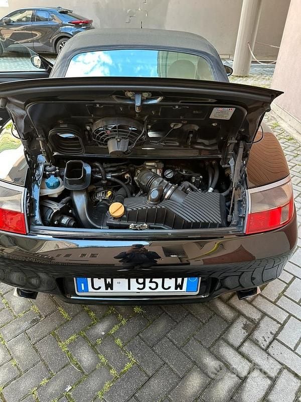 Usata Porsche 911 Carrera 4 Cabriolet 300 CV (220 kW) 2000 Nero Cabrio