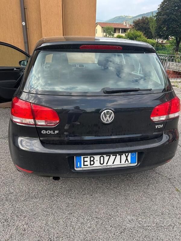 Usata VW Golf VI 105 CV (77 kW) 2010 Nero Utilitaria