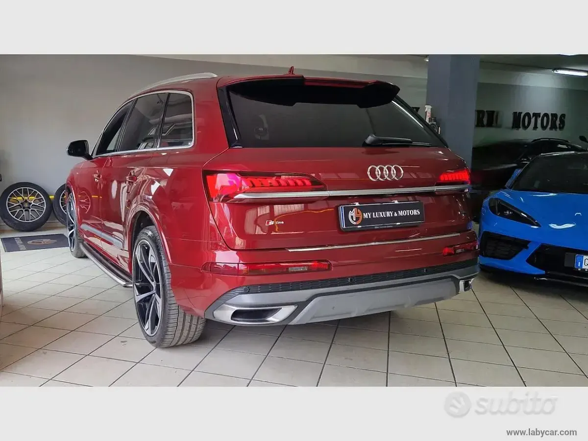 Usata Audi Q7 S-Line 231 CV (169 kW) 2022 Rosso SUV