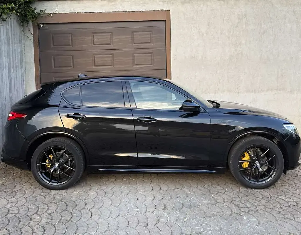 Usata Alfa Romeo Stelvio Veloce 209 CV (153 kW) 2020 Nero SUV