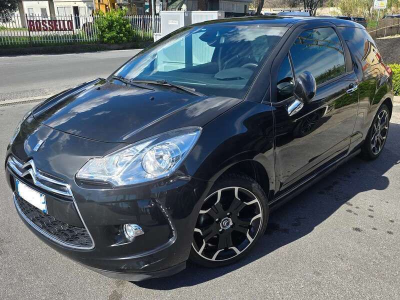 Nero Usata 2011 DS Automobiles DS3 So Chic Tre volumi | 5000 € (Ottimo prezzo) - Immagine 1/4